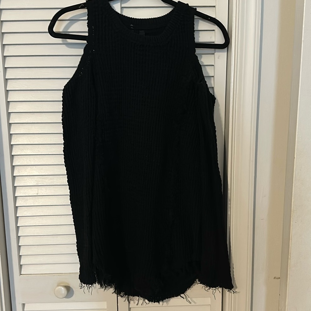 Elan sweater with open shoulder